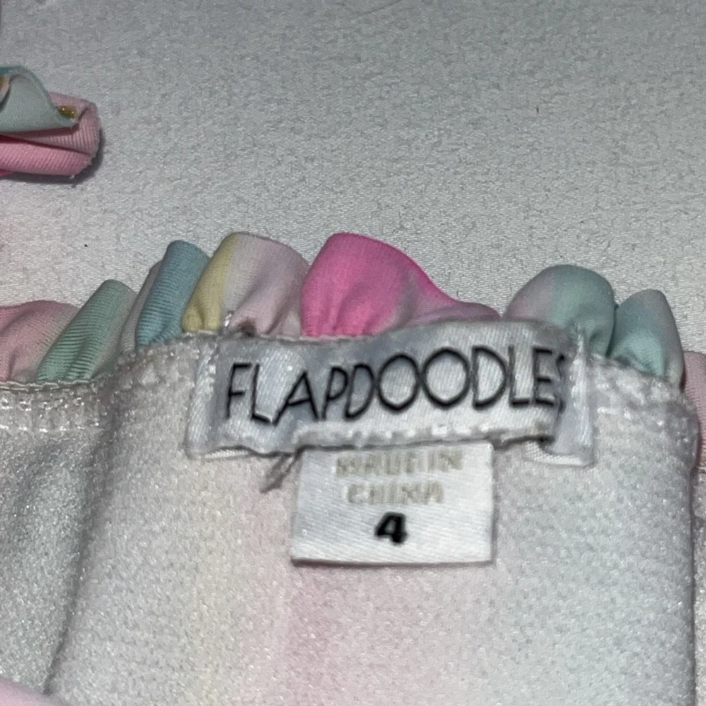 Flapdoodles Girls Two-Piece UPF 50+ Sun Protection Full Coverage Swimsuits Sz 4‎